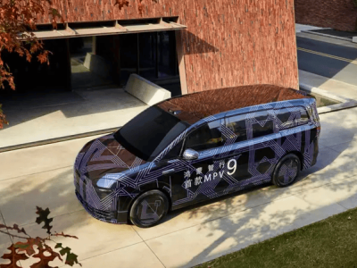 鸿蒙智行首款MPV智界V9信息更新，2026年春季登场，配置亮点多