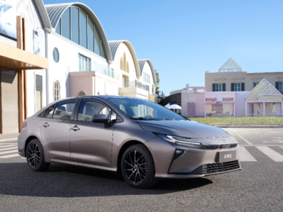 新款卡罗拉焕新登场！小亚洲狮空间升级，9.9万起混动版超值之选