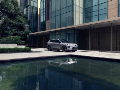 沃尔沃XC70与理想L7对决：混动技术、安全与乘坐感受谁更优？