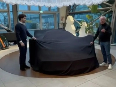 全球限量25套！Venuum重塑劳斯莱斯曜影，开启超豪华改装新范式