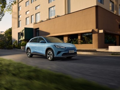 极狐全新阿尔法T5上市，智能与高效兼备，重塑中级SUV价值新标杆