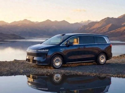 智界V9无伪装实车亮相，科技配置拉满，高端新能源MPV市场新势力来袭