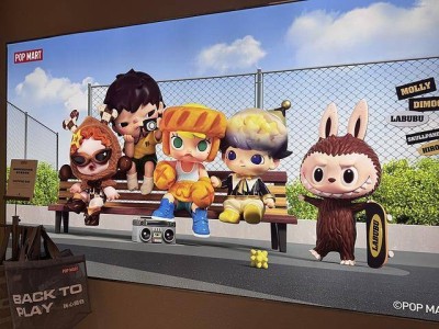 泡泡玛特Labubu价格跳水，二手市场降温，潮玩热潮退去？