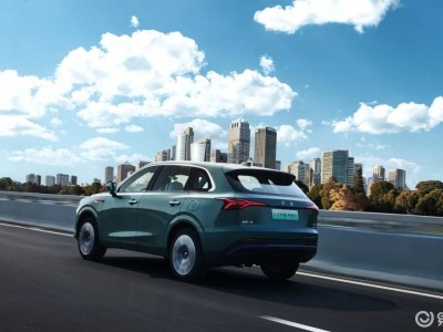 冬季续航难题如何破局？红旗HS6 PHEV以实测实力与可靠技术交卷