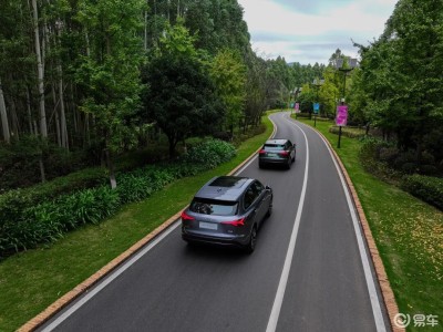 红旗HS6 PHEV：以技术破局，为北方家庭长途迁徙打造安心之选