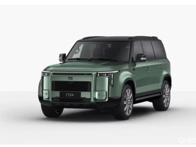 极石ADAMAS正式登场！硬派外观+豪华内饰，增程动力续航超千公里