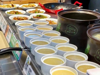 西贝与老乡鸡：危机公关、资本态度与IP打造，贾国龙该向老乡鸡学什么？