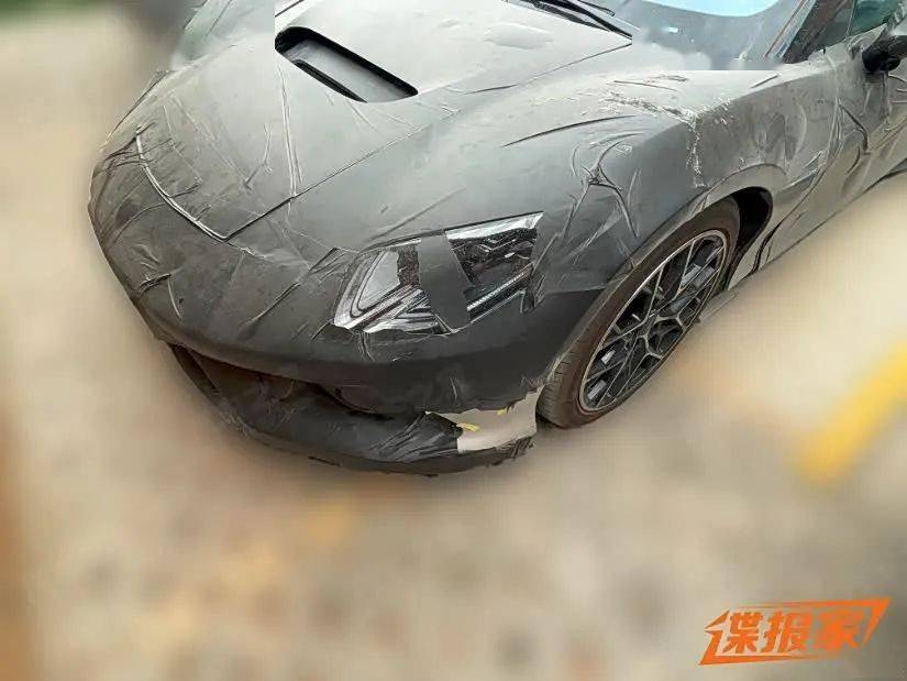 跑车敞篷版车型尾部设计