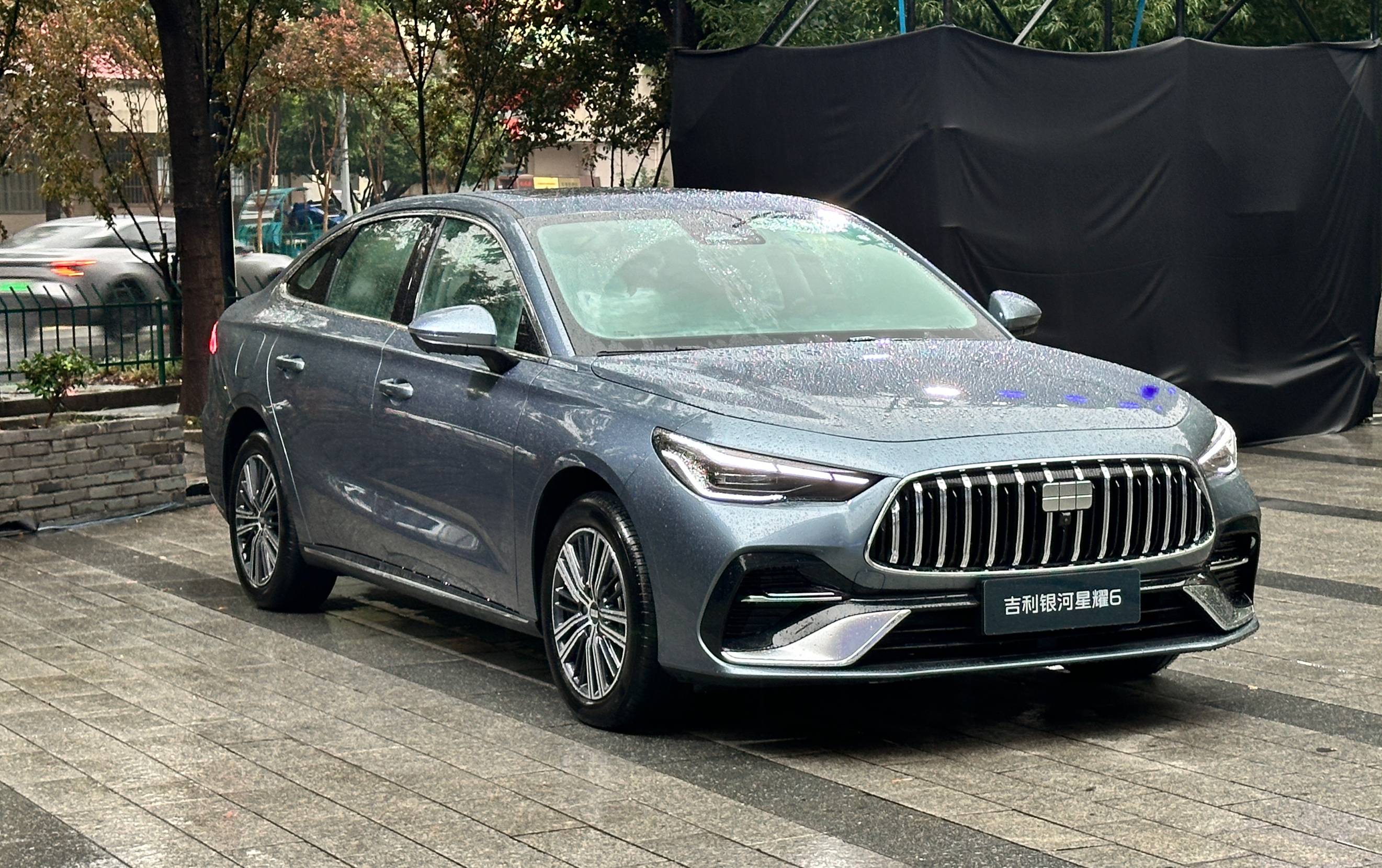 吉利银河星耀6内饰