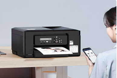 电脑前的人

AI 生成的内容可能不正确。