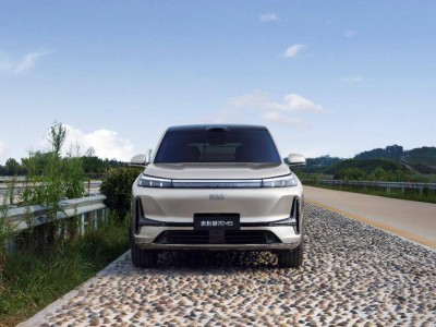 “一个吉利”战略引领变革，2025年吉利以创新与协同攀销量新高峰