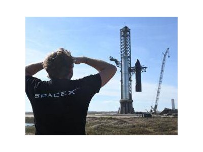 马斯克SpaceX宣布降轨数千颗“星链”卫星，太空安全引关注