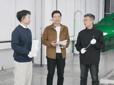 雷军直播拆小米YU7：电池测试严于新国标 女性安全设计超贴心