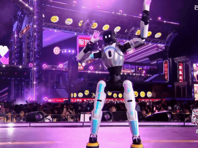 智元机器人艺人天团亮相跨年演唱会 科技与文娱碰撞出新火花