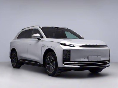 2026年中大型SUV市场迎新潮！星途ET7、日产NX8等五款新车各展风采