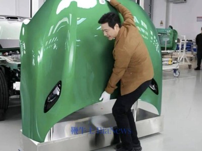 雷军拆车回应质疑：欢迎公正评价 小米坚决打击恶意抹黑行为