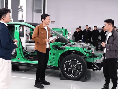 雷军直播回应“小字营销”等行业争议 透露2026年规划与交付目标