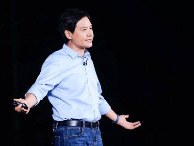 雷军直播拆车回应争议：欢迎公正评价 公布2025年交付超41万辆