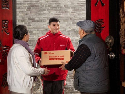 春节服务再升级！京东物流坚守承诺，海内外配送不停歇，科技助力更省心