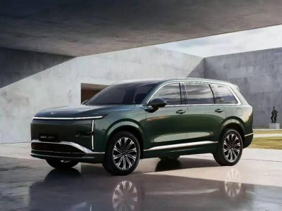 近5米车长搭配1.5L插混系统，油耗低至5.85L，五菱星光L时尚又实用