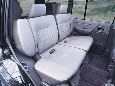 起亚KX3傲跑：小型SUV界的颜值实力派，操控佳配置全的个性座驾