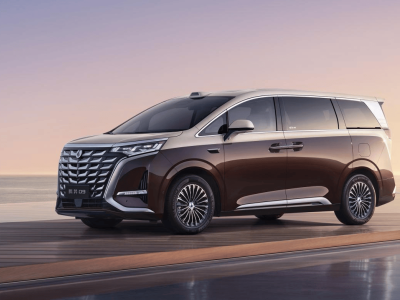 腾势D9新年首OTA升级!新增智能防晕车、收费站通行等多项实用功能