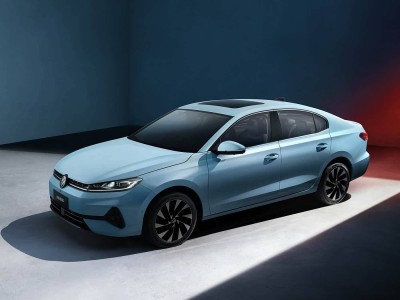 一汽-大众速腾S亮相：入门定位不低，速腾家族多元化布局迎挑战