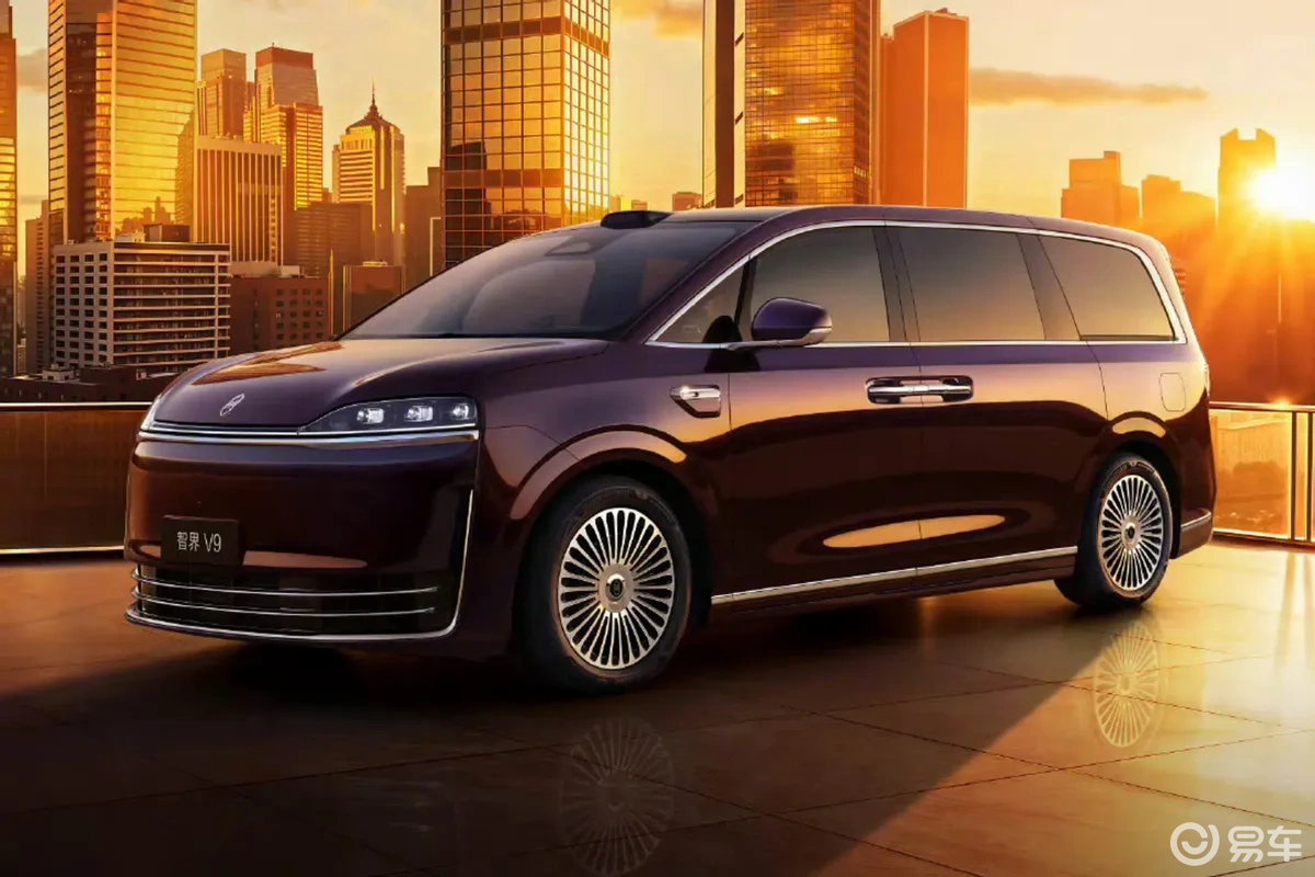 华为技术加持!智界V9携增程与智驾入局,高端MPV格局生变