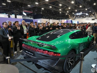 CES展会上星空计划携概念车首秀,以工程美学叩响全球高端新能源市场大门