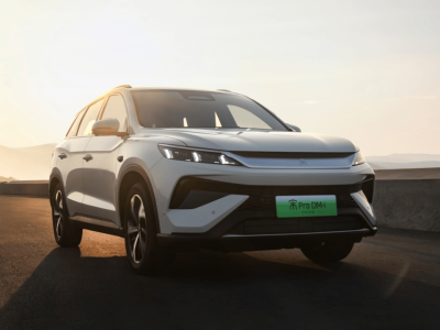 2026款比亚迪宋Pro DM-i焕新登场,长续航低油耗助力家庭品质出行