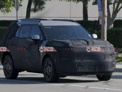 全新现代途胜谍照来袭，方正硬朗造型初显，插混动力走向引关注