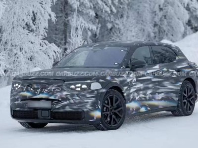 宾利首款纯电SUV谍照亮相纽北 113kWh电池+千匹马力剑指2027交付