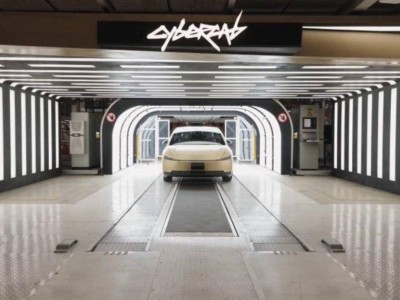 特斯拉Cybercab百日投产倒计时：制造革新与智驾挑战并行待考