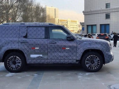 长城“瘦高”方盒子SUV谍照流出，设计突破参数亮点引期待