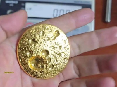 男子炼金引热议：SIM卡废料提炼近200克黄金？真相与风险揭秘