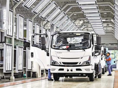 庆铃氢燃料电池重卡:跨越天山 破解“疆煤外运”极端工况难题