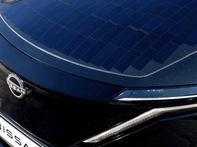 日产Ariya艾睿雅概念原型车亮相,光伏太阳能板助力绿色出行新选择