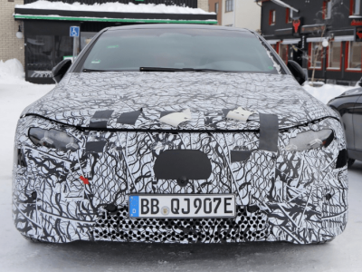 奔驰电动旗舰新动向！全新EQS谍照曝光，外观内饰升级亮点多