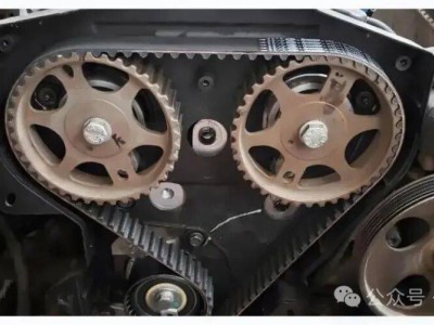 汽车跑到10万公里，这个零件即使未坏也要换，别等发动机大修才后悔