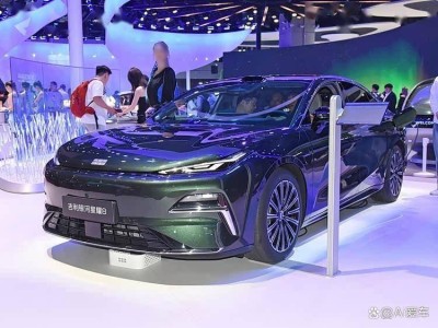 12.58万起售!银河星耀8插混家轿,5米车长+超长续航的出行新选择