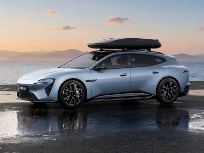 阿维塔06T旅行车亮相！低趴车身+贯穿尾灯，20万起售能否成爆款？