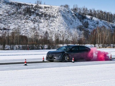 冰天雪地成“考场”！多款新车扎堆冬测，极端环境验证硬实力