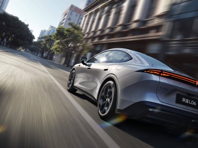 深蓝L06与日产N7对比：自主崛起与合资电动转型的体验分野