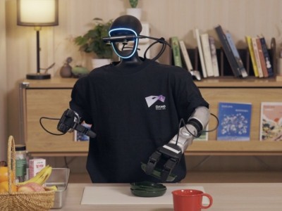 阿里发布RynnBrain大模型 让机器人具备“思考大脑”