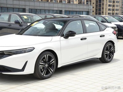 本田2.0L轿车“喝”92号油，油耗低动力强，配置远超轩逸成家用优选
