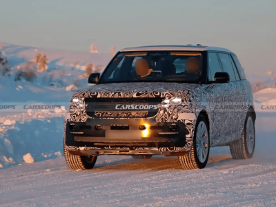 新款路虎揽胜欧洲冬测谍照流出，2026年发布，燃油纯电双线出击