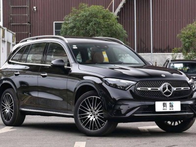 中年人偏爱奔驰GLC：底盘扎实动力稳，选对配置省8万冤枉钱