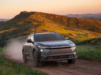 春天撒野新选择！丰田bZ Woodland纯电SUV发布，越野性能与续航兼备