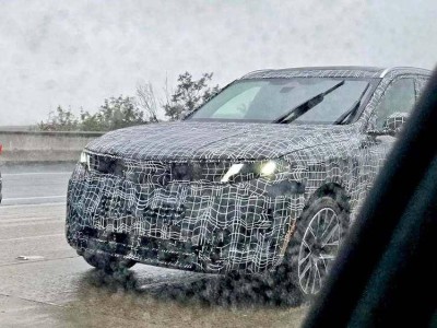 2027款宝马X5 G65路测谍照来袭 配“小翼”门把手 燃油动力或延续