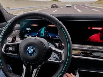 宝马7系改款升级在即，Personal Pilot L3辅助驾驶因市场反馈不佳将停用